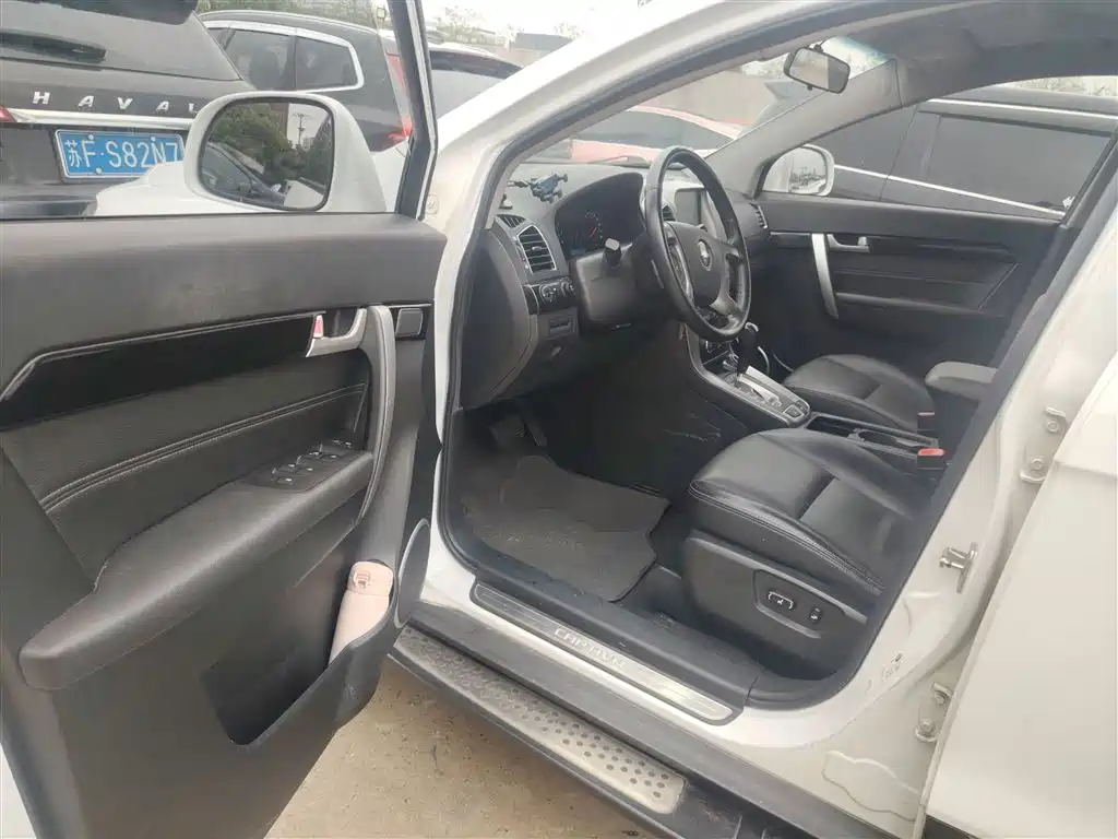 Chevrolet Captiva 2014 2.4L 4WD Flagship 7-seater фото 16