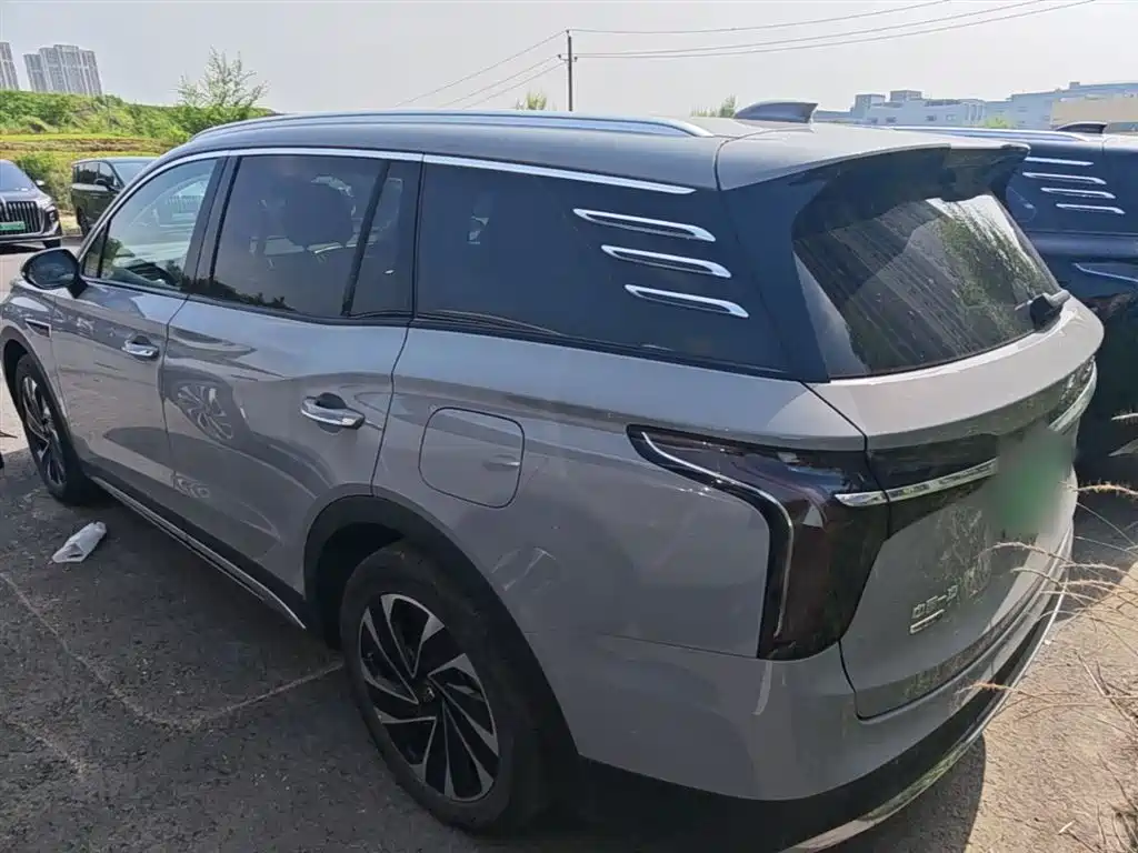 Hongqi HS7 PHEV 2024 2.0T PHEV AWD Flagship 6-Seater фото 5