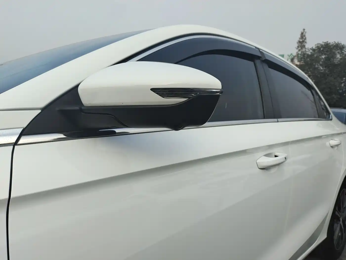 GEELY AUTOMOBILE EMGRAND