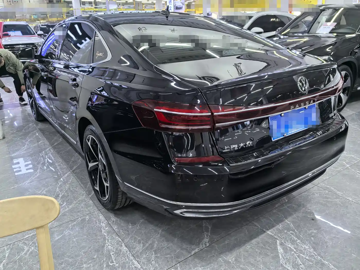 Volkswagen Passat 2023 330TSI Starlight Elite Edition фото 4