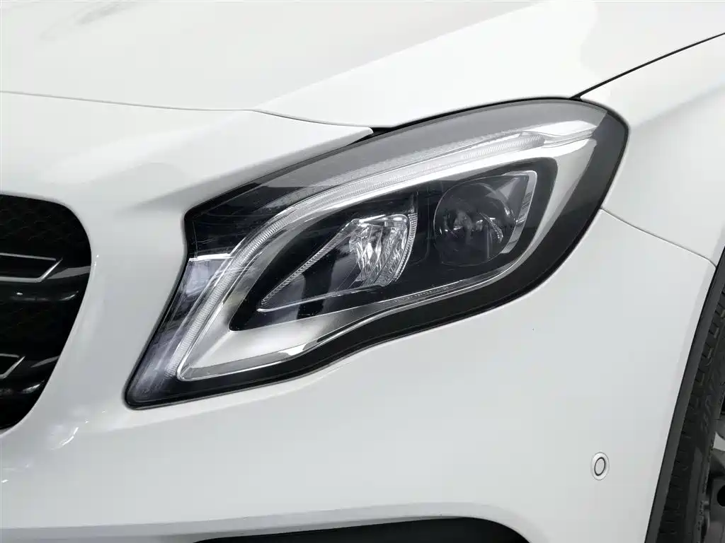 Mercedes-Benz GLA 2018 GLA 220 4MATIC Sport фото 7