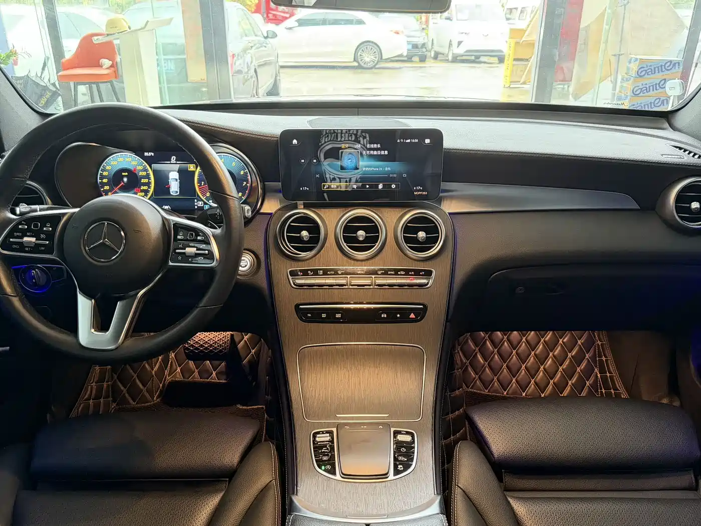 Mercedes-Benz GLC, миниатюра 10