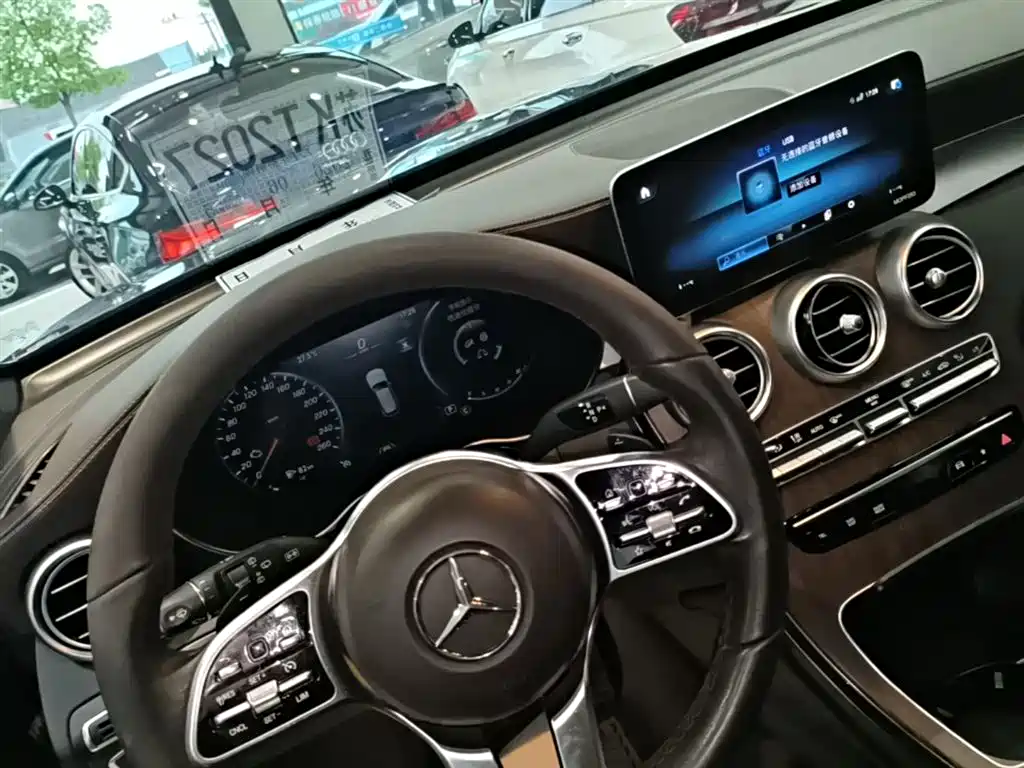 Mercedes-Benz GLC 2021 GLC 300 L 4MATIC Sporty фото 14