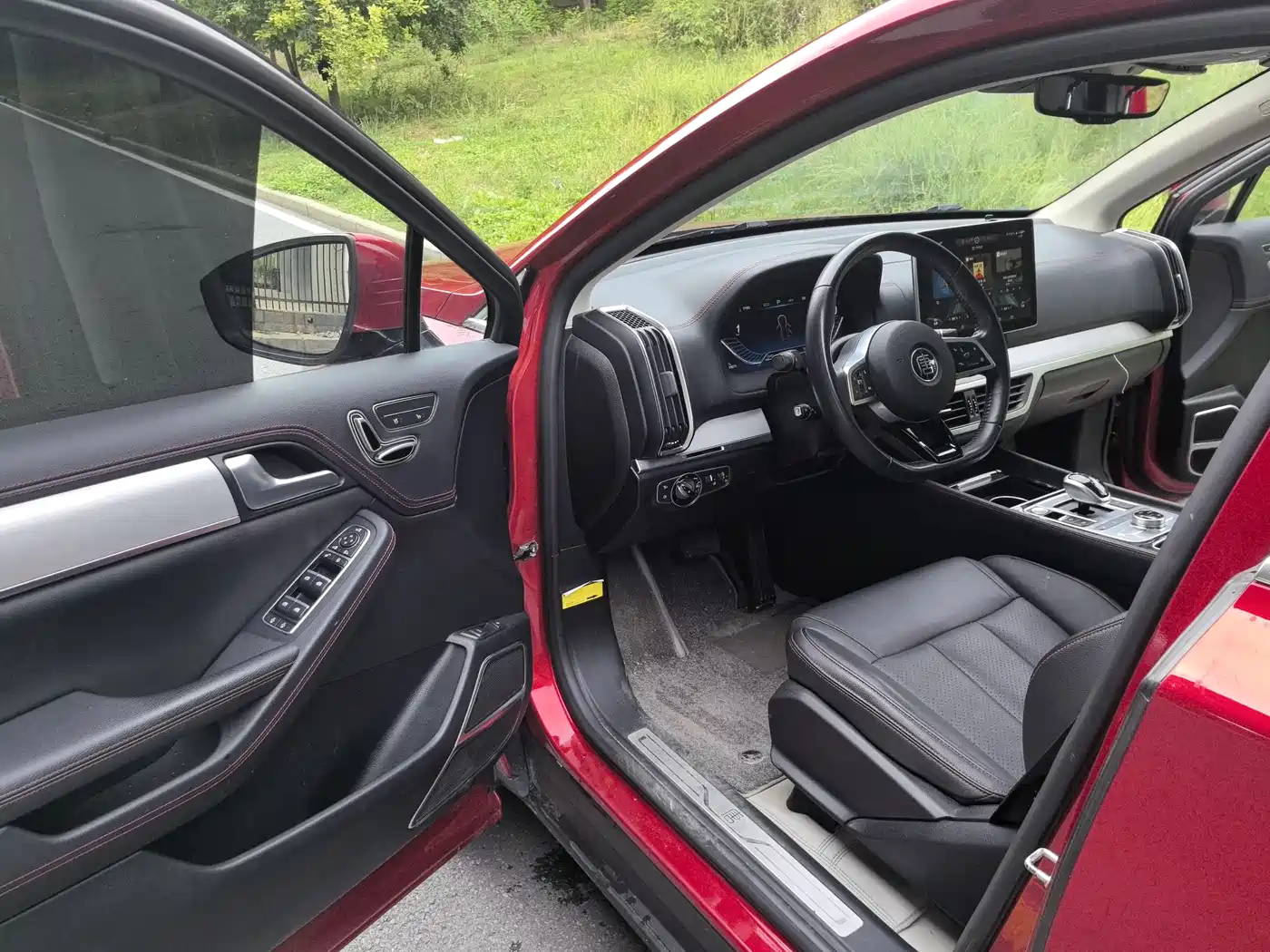 BYD Tang New Energy 2018 DM 2.0T AWD Smart Connection Enjoy Edition 7-Seater China V фото 4