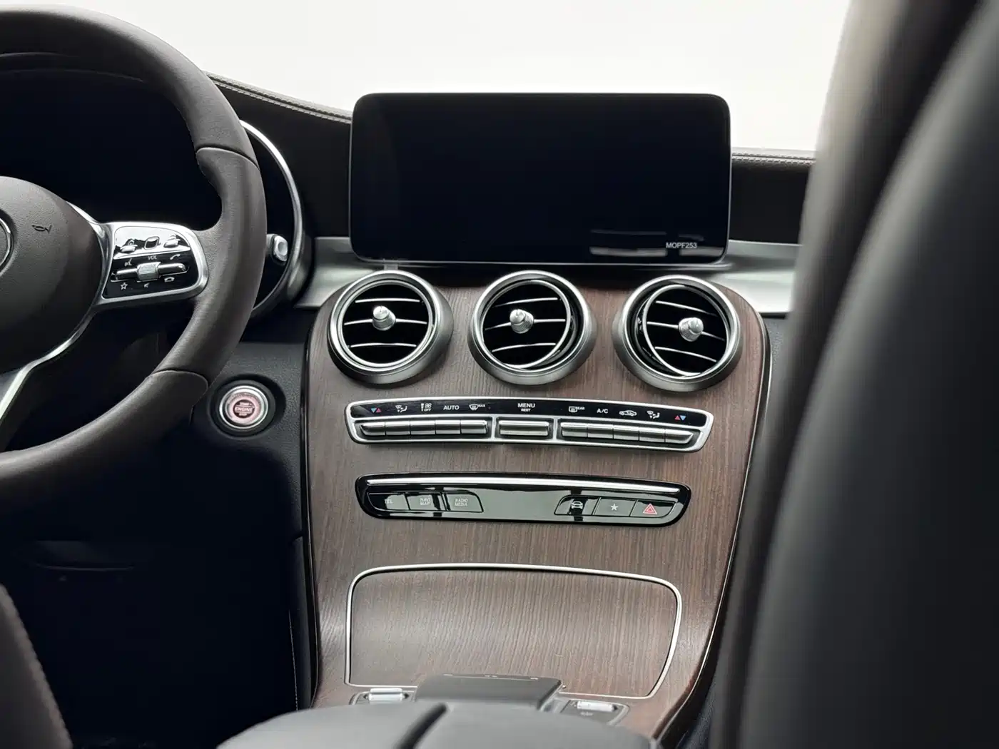 Mercedes-Benz GLC 2021 GLC 300 L 4MATIC Sporty фото 11