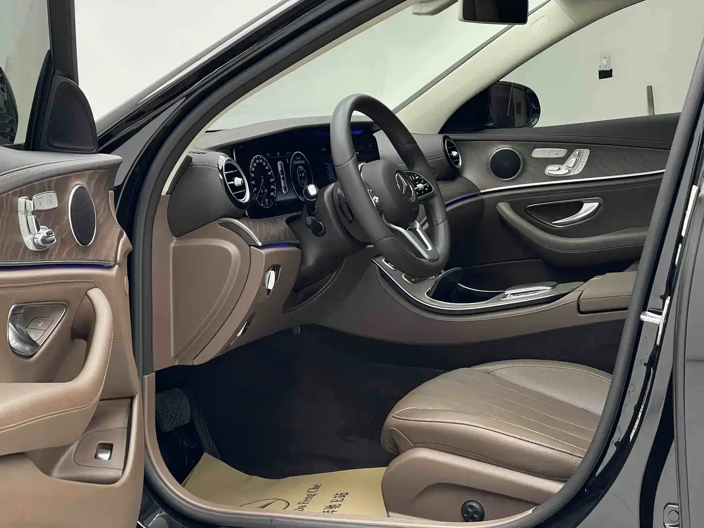 Mercedes-Benz E-Class 2019 E 300 L Fashion фото 6