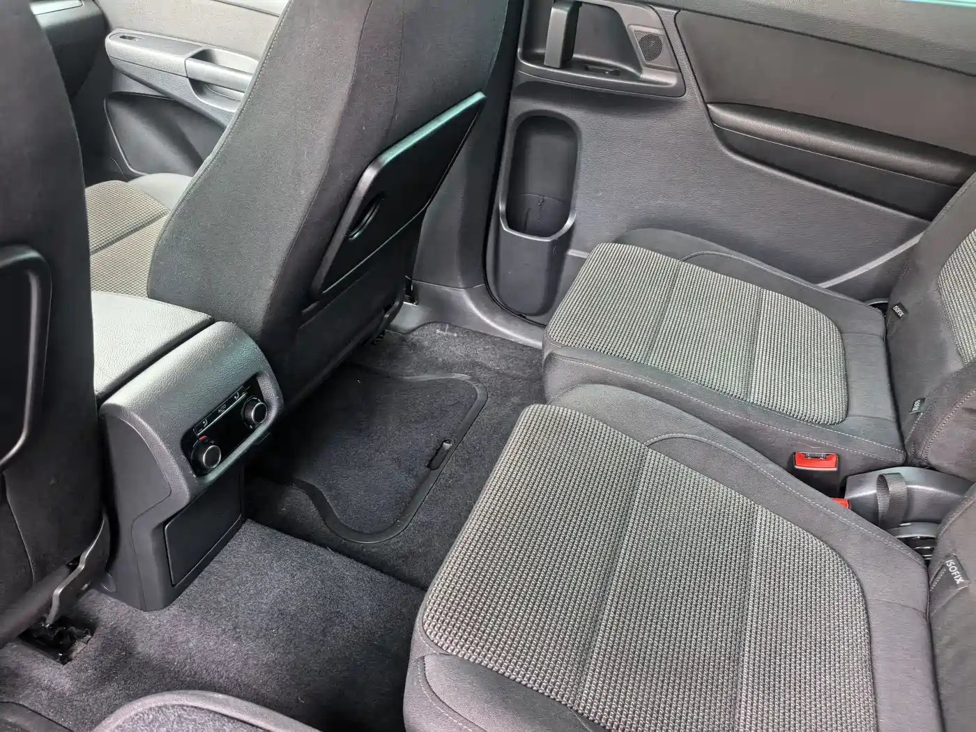 Volkswagen Sharan 2016 380TSI Comfort 7-seater фото 16
