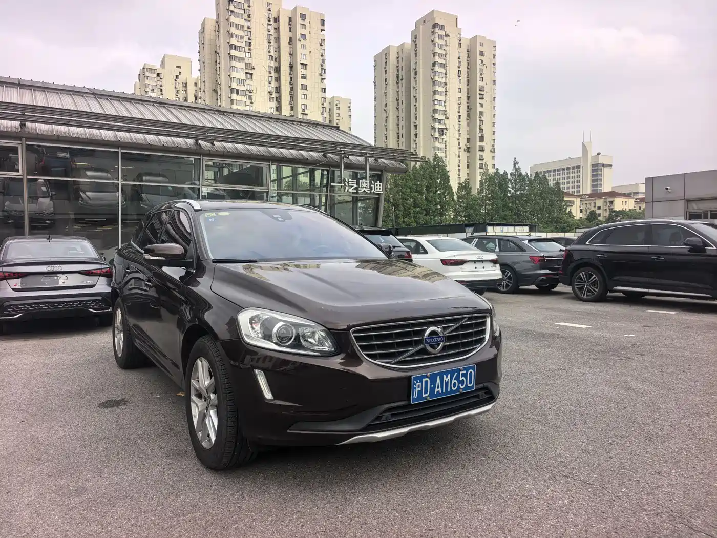 VOLVO XC60