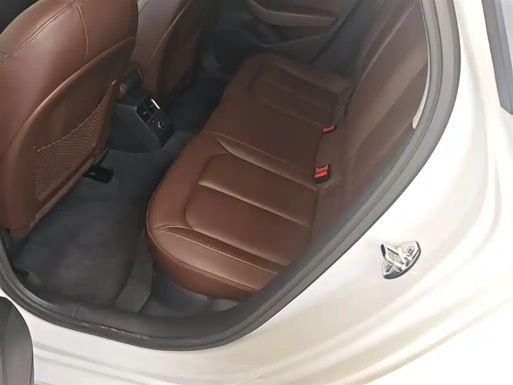 Audi A3 2015 Sportback 35 TFSI Millionth Anniversary Comfort Enjoyment Type фото 17