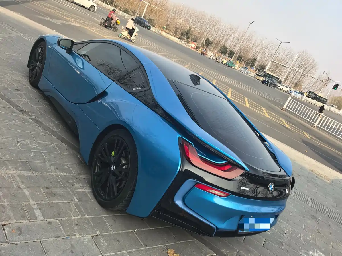 BMW i8 2014 Standard фото 2