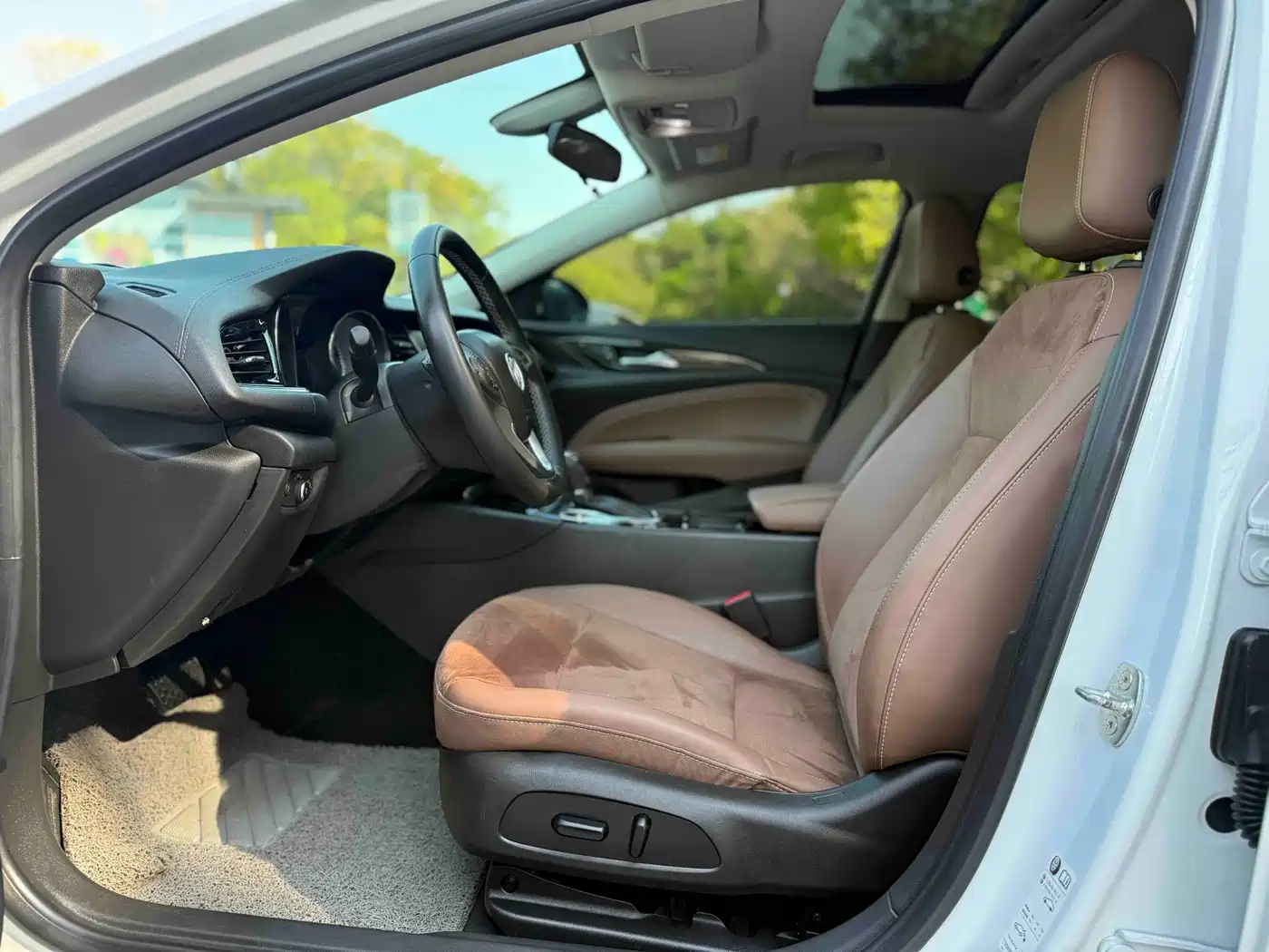 Buick Regal 2019 20T Elite China VI фото 13