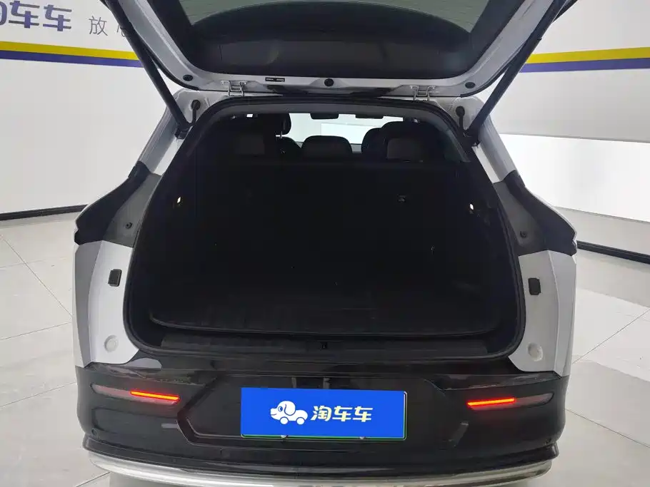 ZEEKR 7X 2025 2025 Model 75kWh RWD Smart Driving Edition