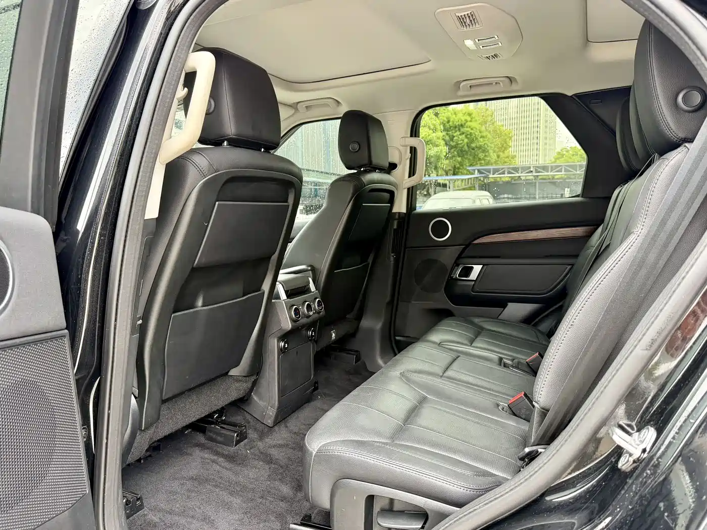 Land Rover Discovery 2020 3.0 SC V6 SE фото 12