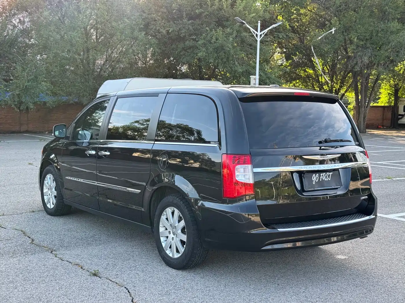 Chrysler Grand Voyager (Import) 2014 2013 3.6L Luxury Edition