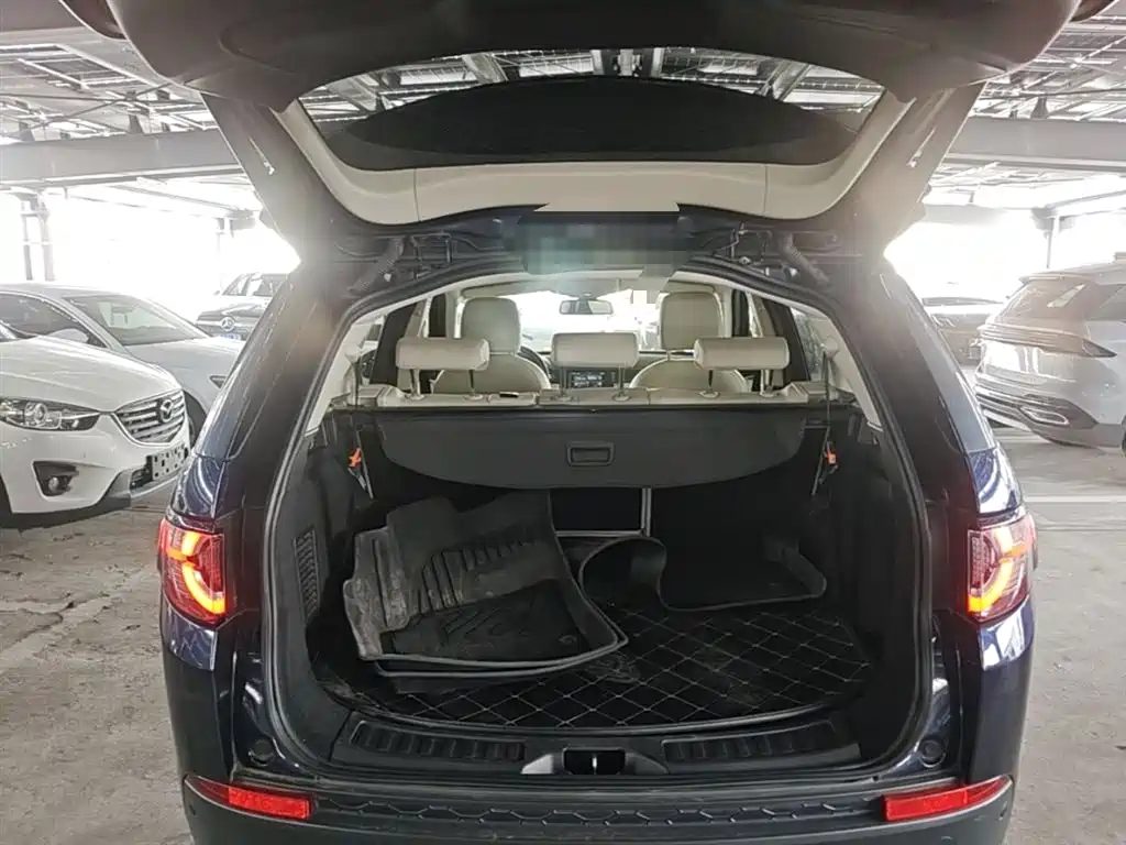 Land Rover Discovery Sport (Import) 2015 2.0T HSE Luxury фото 19