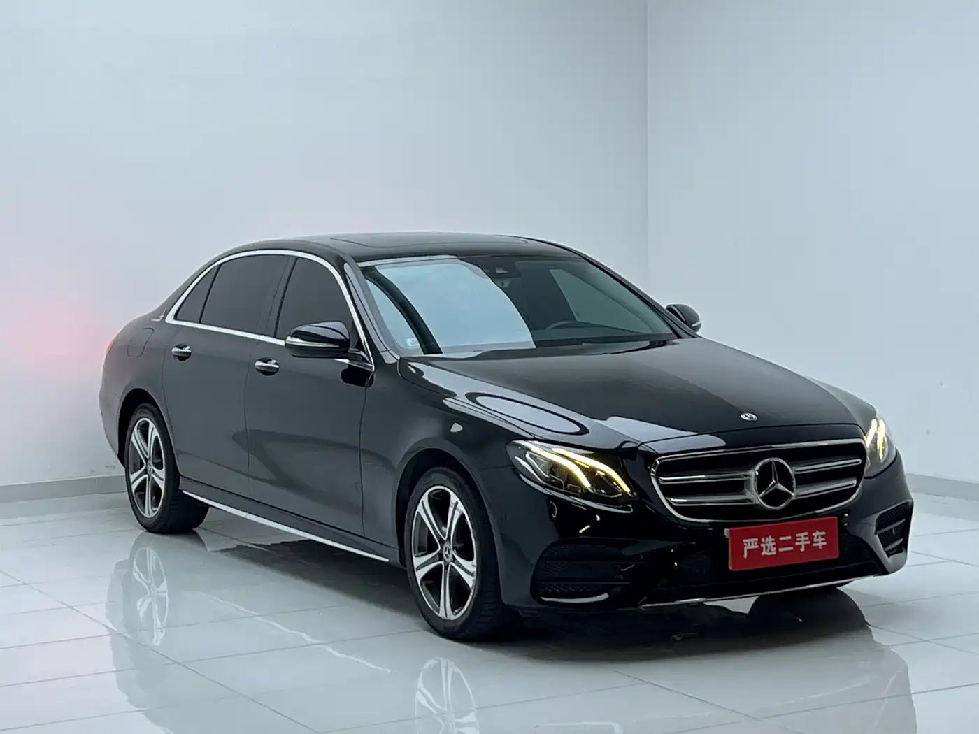 Mercedes-Benz E-Class 2016 E 200 L Sport Type фото 3