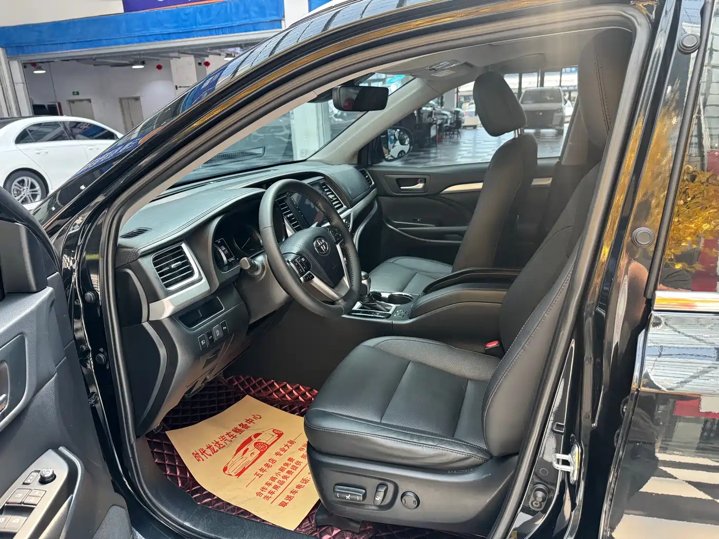 Toyota Highlander 2018 2.0T 4WD Luxury 7-seater China VI фото 12