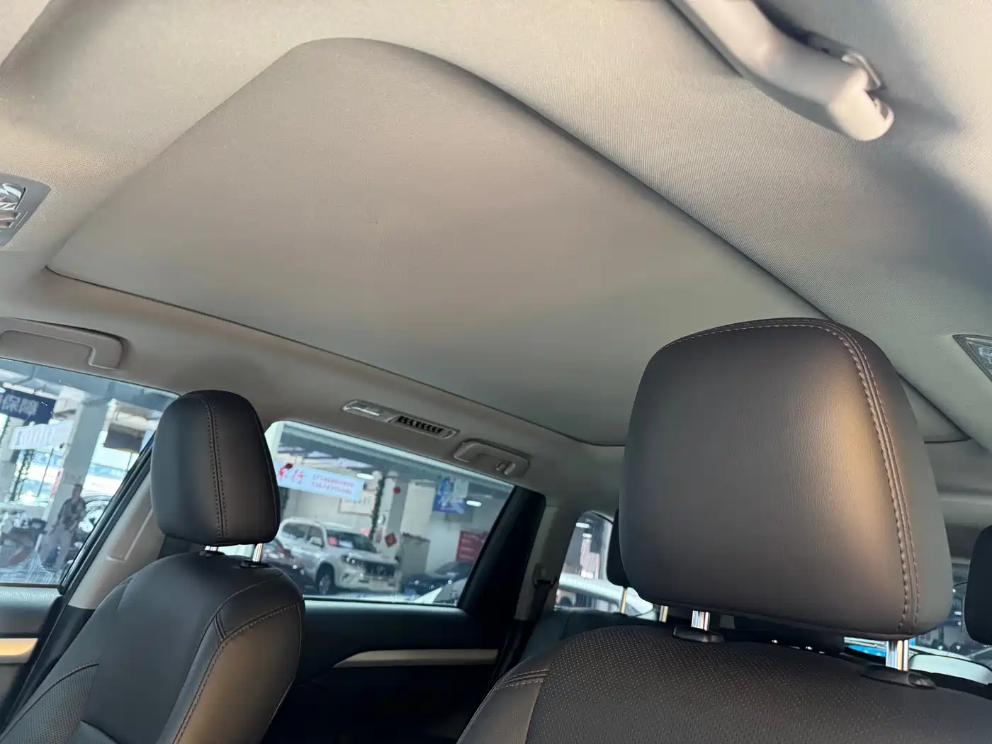 Toyota Highlander 2018 2.0T 4WD Luxury 7-seater China VI фото 20