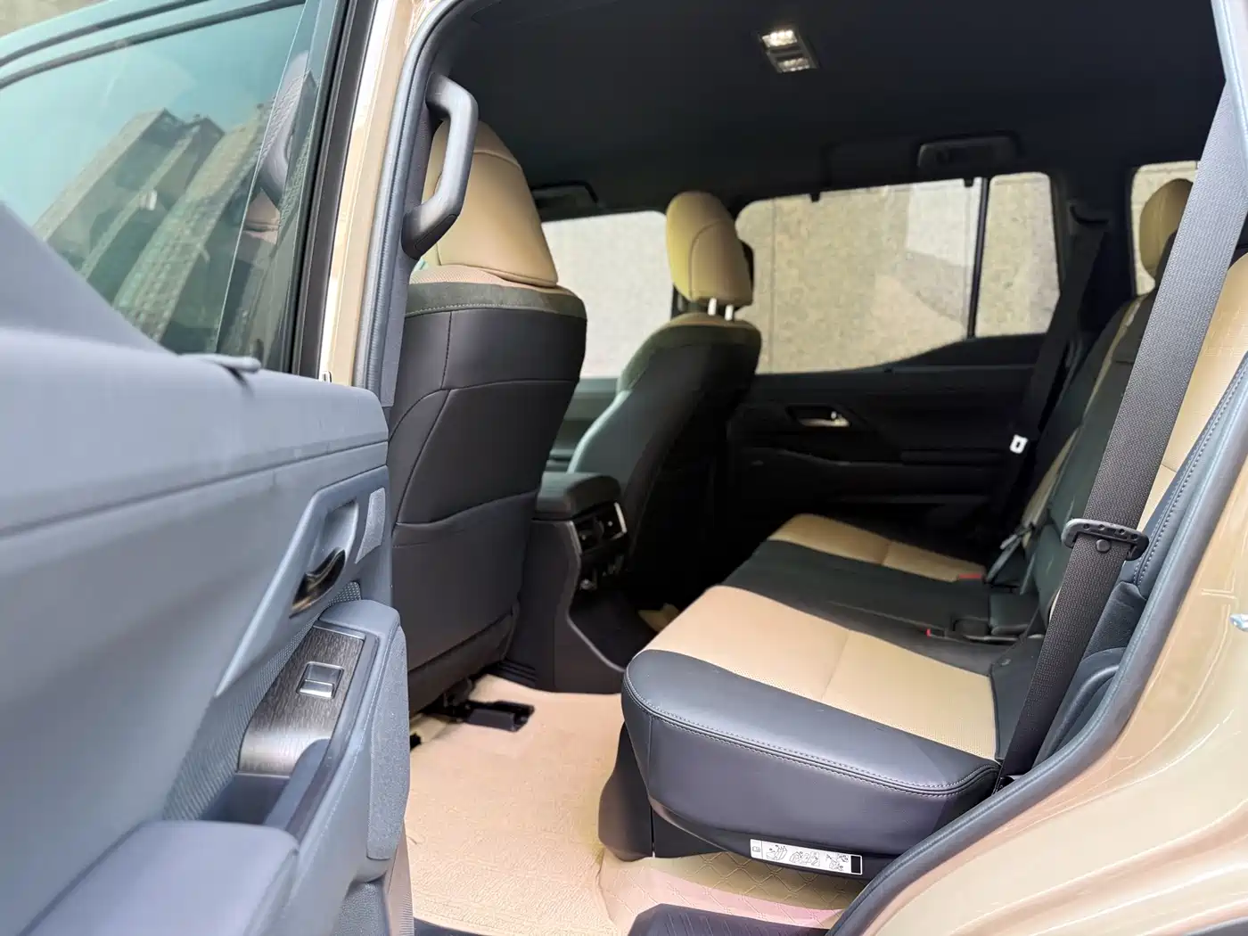 Lexus GX 2024 OVERTRAIL Summit Edition фото 11