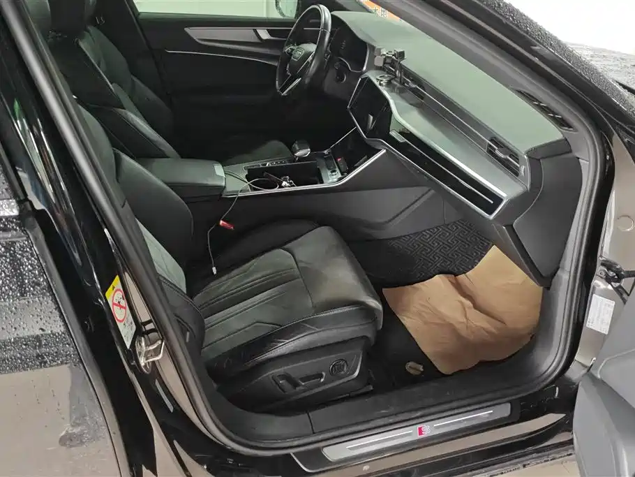 Audi A6L 2021 45 TFSI Exclusive Sport фото 8