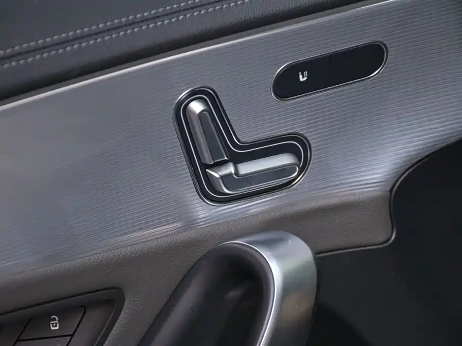 Mercedes-Benz A-Class AMG 2023 Model Year AMG A 35 L 4MATIC фото 54