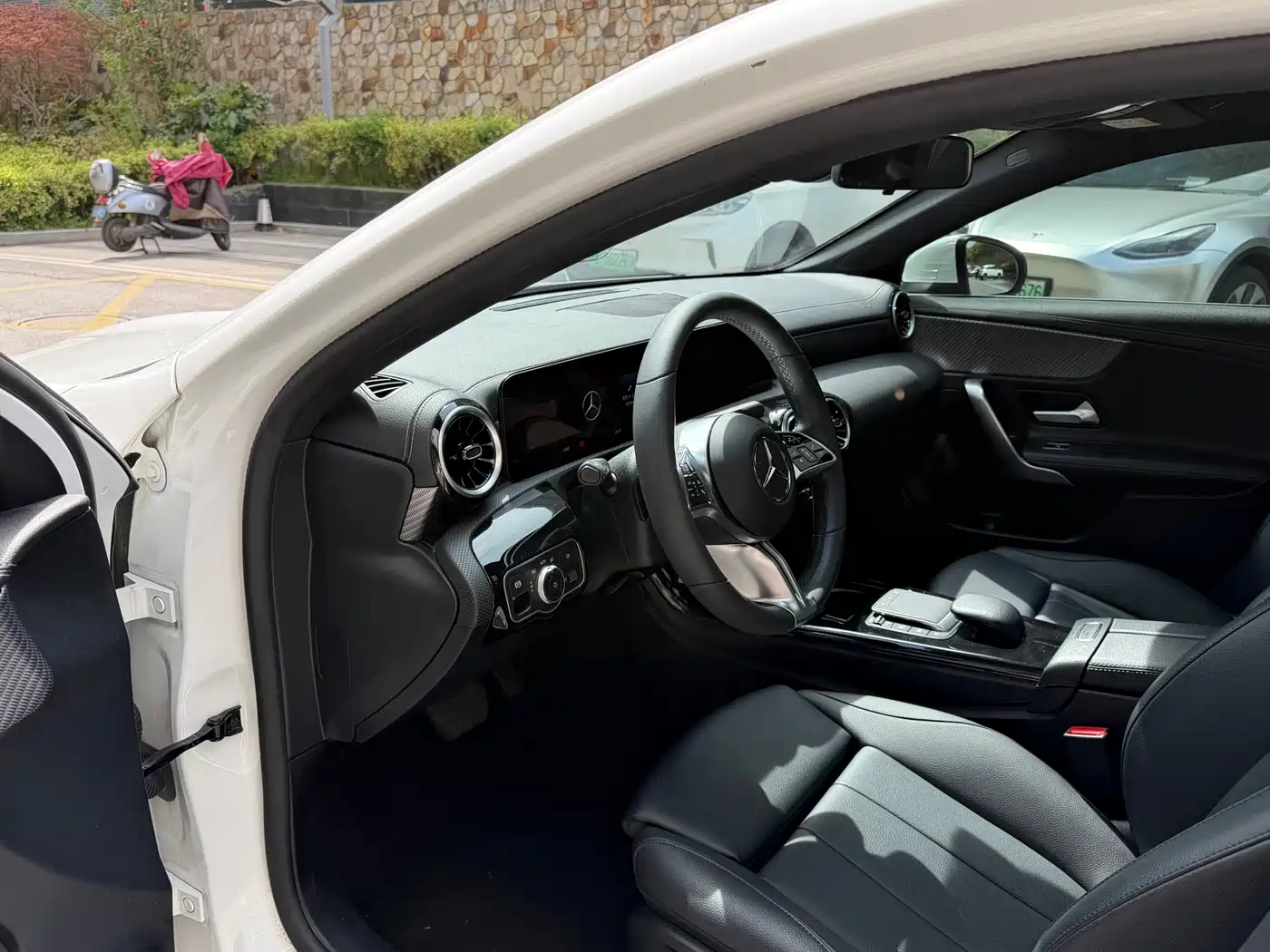 Mercedes-Benz A-Class 2023 A 200 L Dynamic фото 6