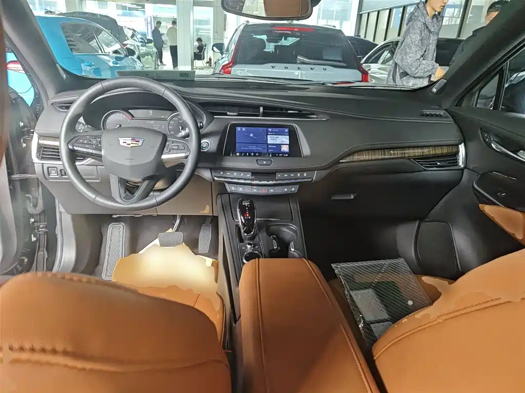 Cadillac XT4 2022 28T FWD Premium фото 10