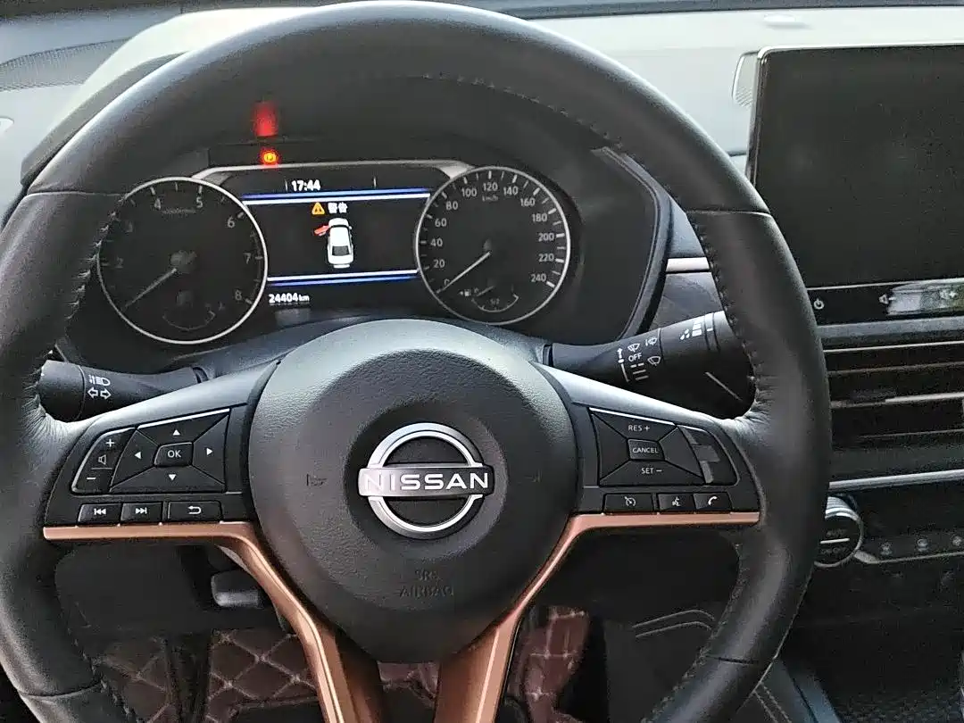 Photo 8 - Nissan Teana