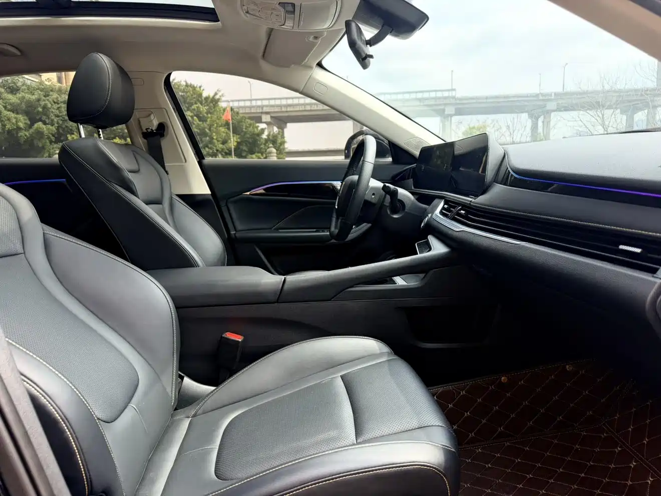 Besturn B70 2024 2025 Dragon Glory Edition 1.5T Comfort