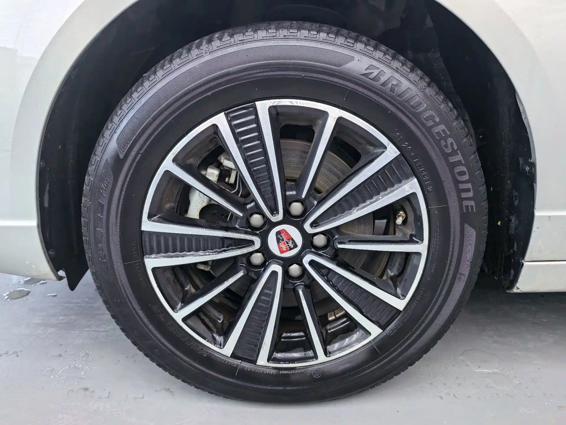 Фото 8 - Roewe Ei5