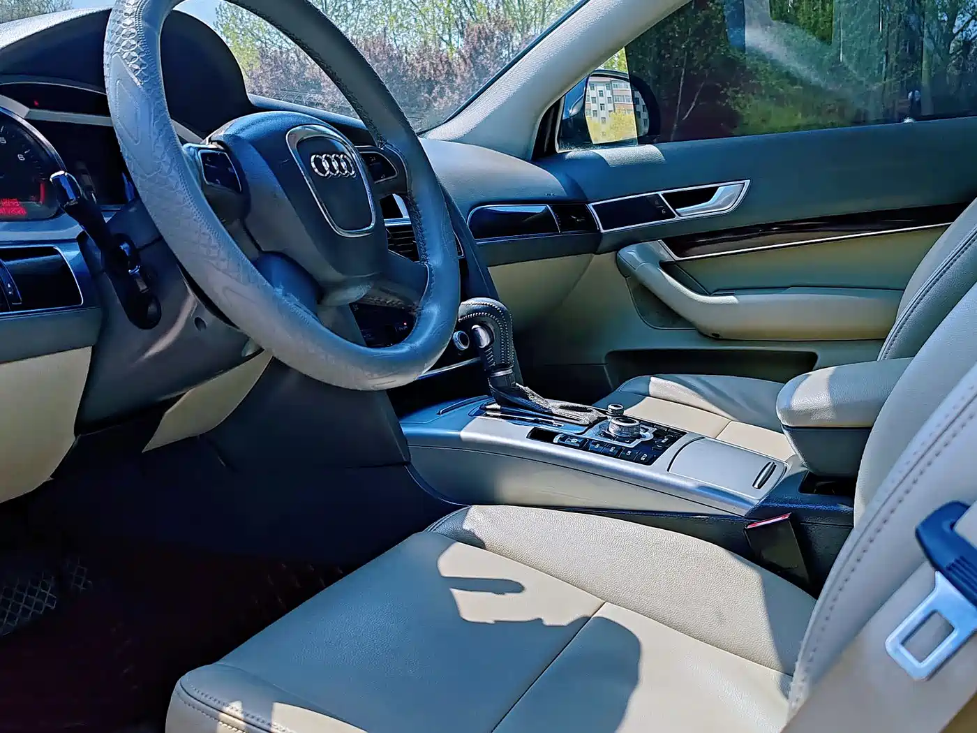 Audi A6L 2010 2.0 TFSI Automatic Standard фото 21