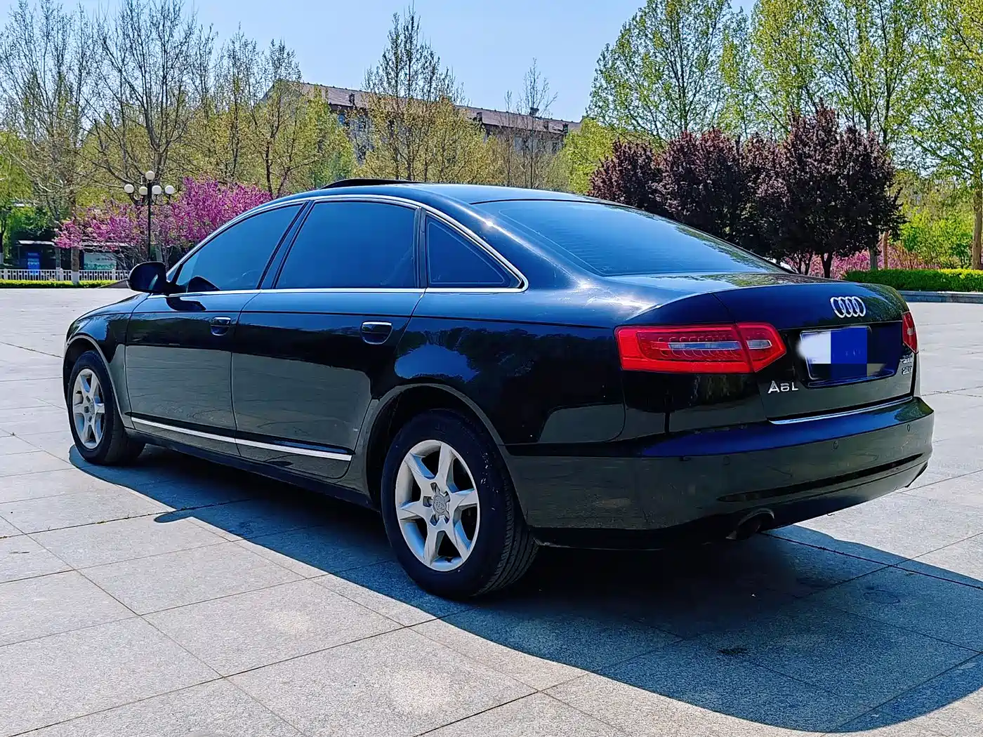 Audi A6L 2010 2.0 TFSI Automatic Standard фото 17
