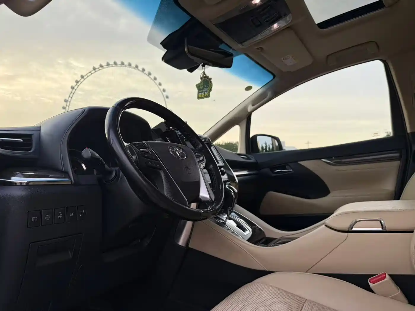 Toyota Alphard 2019 Hybrid 2.5L Premium Edition фото 9