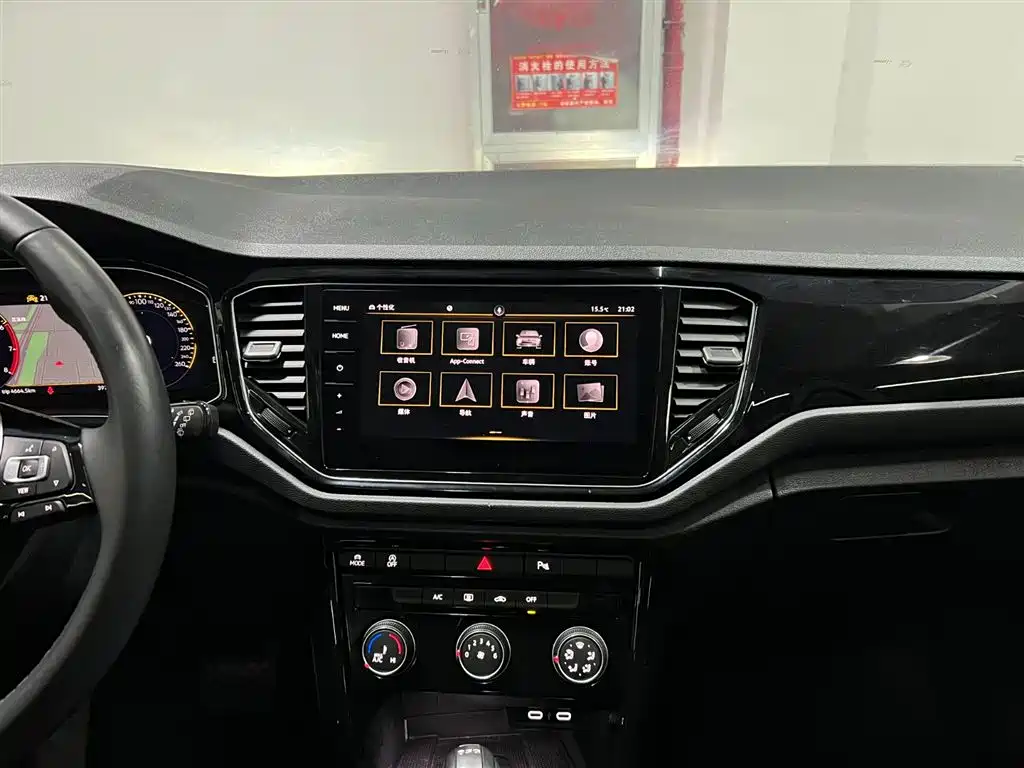 Volkswagen T-ROC 2022 280TSI DSG 2WD Comfort PLUS фото 16