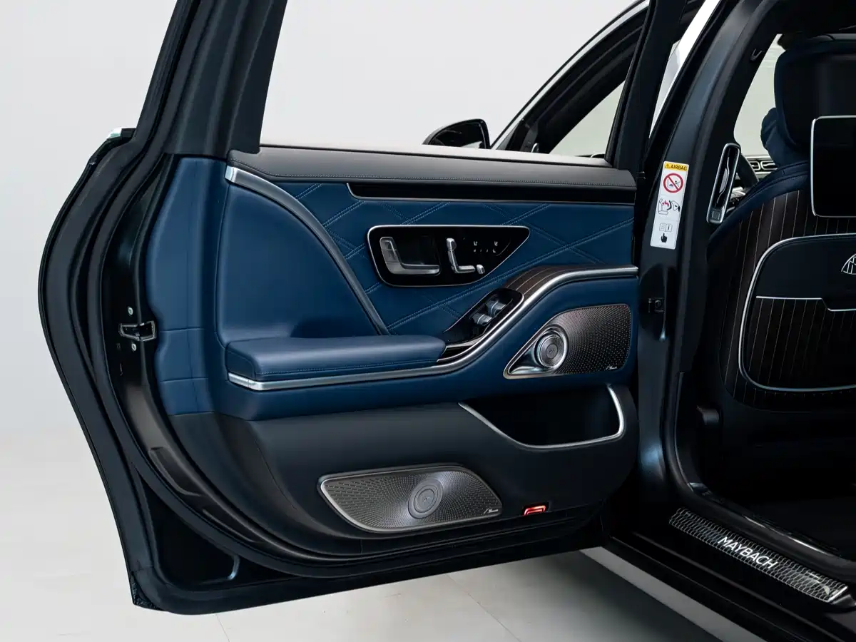 Mercedes-Benz Maybach S-Class 2022 S 680 4MATIC Craftsmanship Limited Launch Edition фото 24