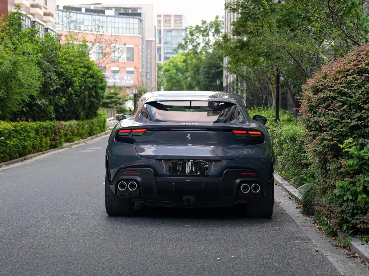 Ferrari Purosangue 2026 2023 6.5L V12