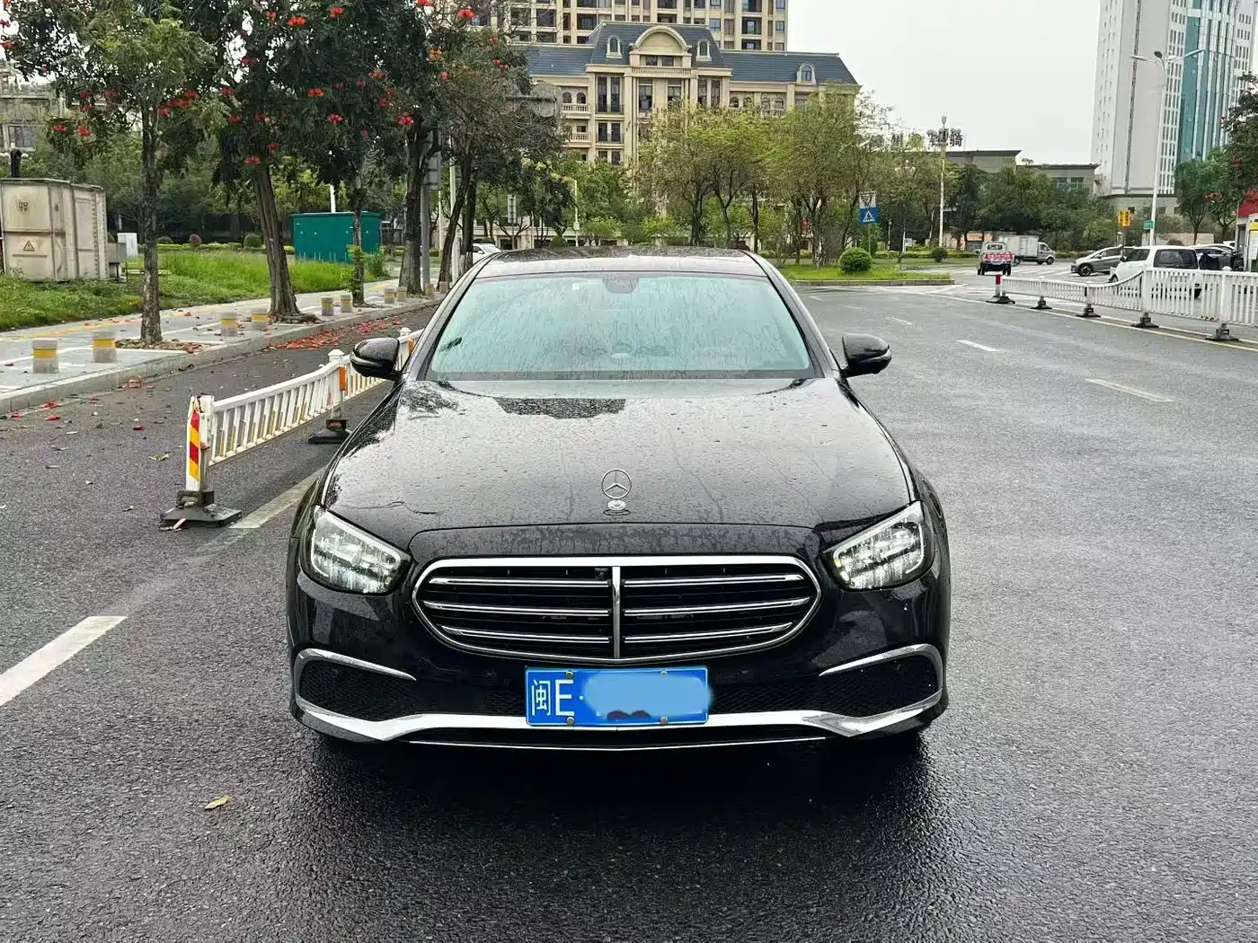 Mercedes-Benz E-Class 2023 Facelift E 300 L Sport Fashion фото 2