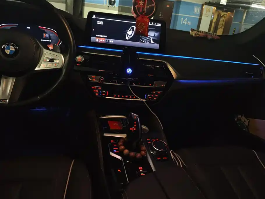 BMW 5 Series 2022 Facelift 530Li Leading M Sport Package фото 16