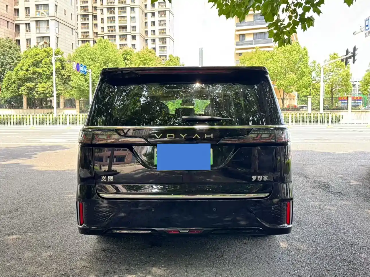 Voyah Auto Voyah Dreamer 2025 PHEV AWD Flagship Kunpeng Edition фото 4