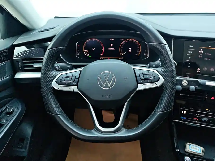 Volkswagen Passat 2022 330TSI Elite Edition фото 15