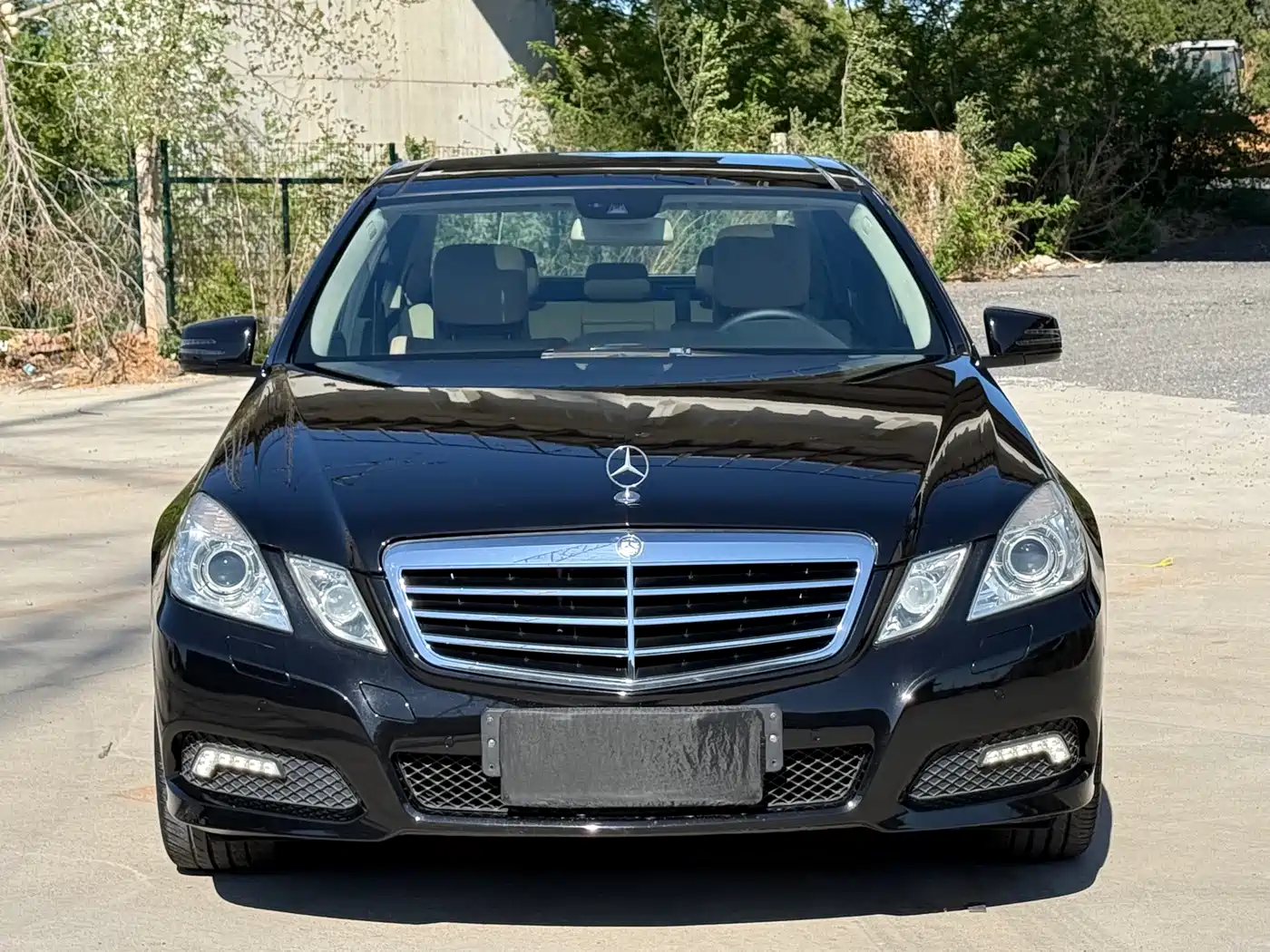 Mercedes-Benz E-Class 2010 E 300 L Fashion фото 2