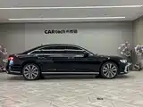 Photo 4 - Audi A8