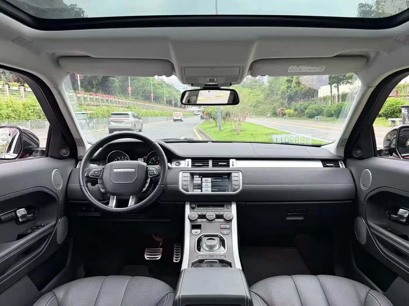 Фото 5 - Land Rover Range Rover Evoque (Import)