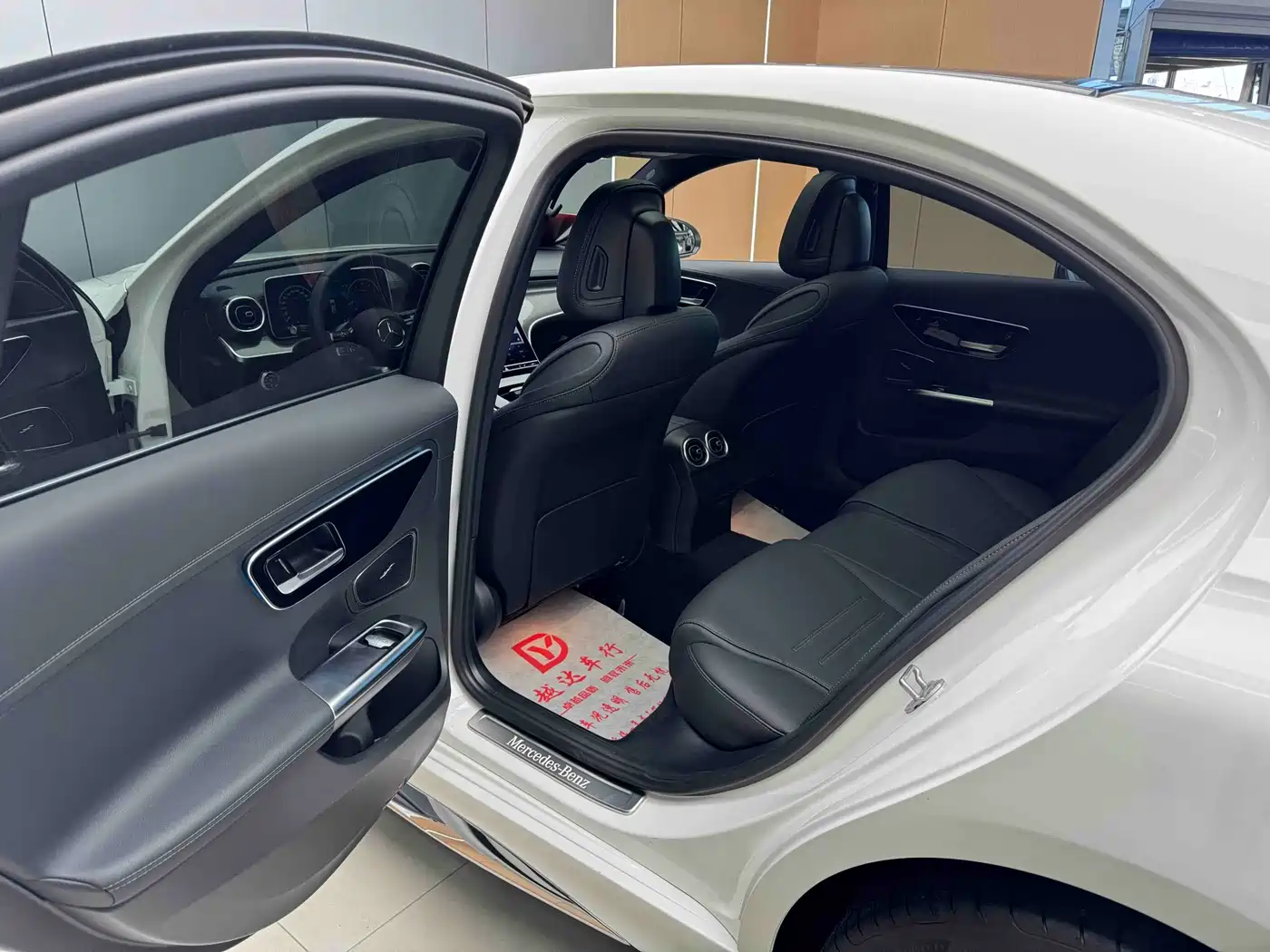 Mercedes-Benz C-Class 2023 C 260 L Sport фото 8
