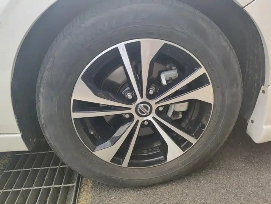 Nissan SYLPHY, миниатюра 6