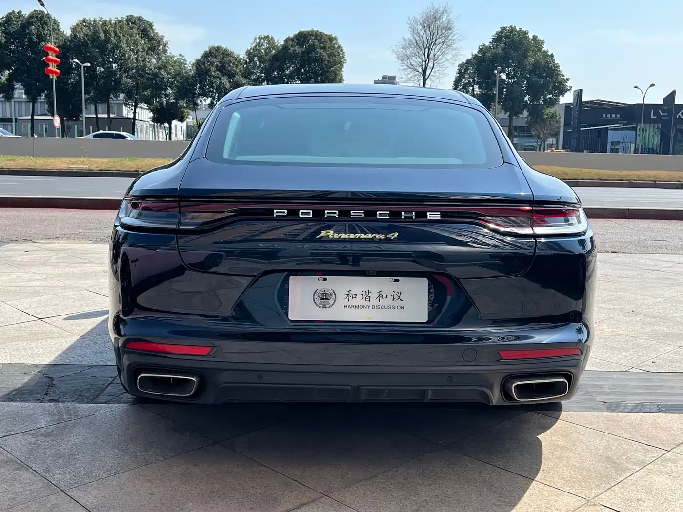 Porsche Panamera New Energy 2024 Panamera 4 E-Hybrid Executive Long Wheelbase 2.9T фото 19
