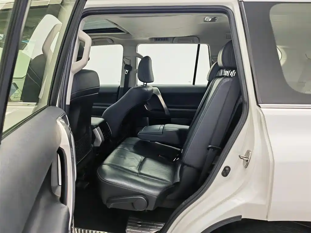 Toyota Prado 2018 3.5L Automatic TX-L Rear-mounted Spare Tire фото 15