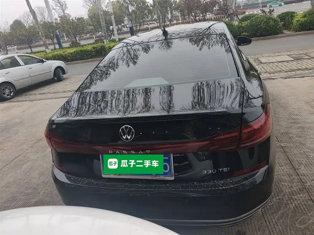 Volkswagen Passat 2023 Facelift 330TSI Starlight Elite Edition фото 6