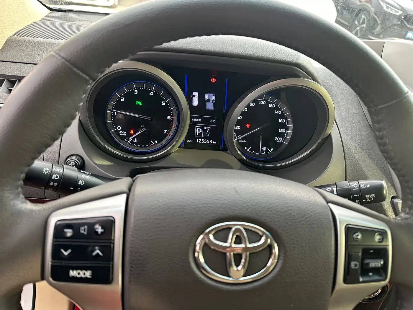 Toyota Prado (Import) фото 10