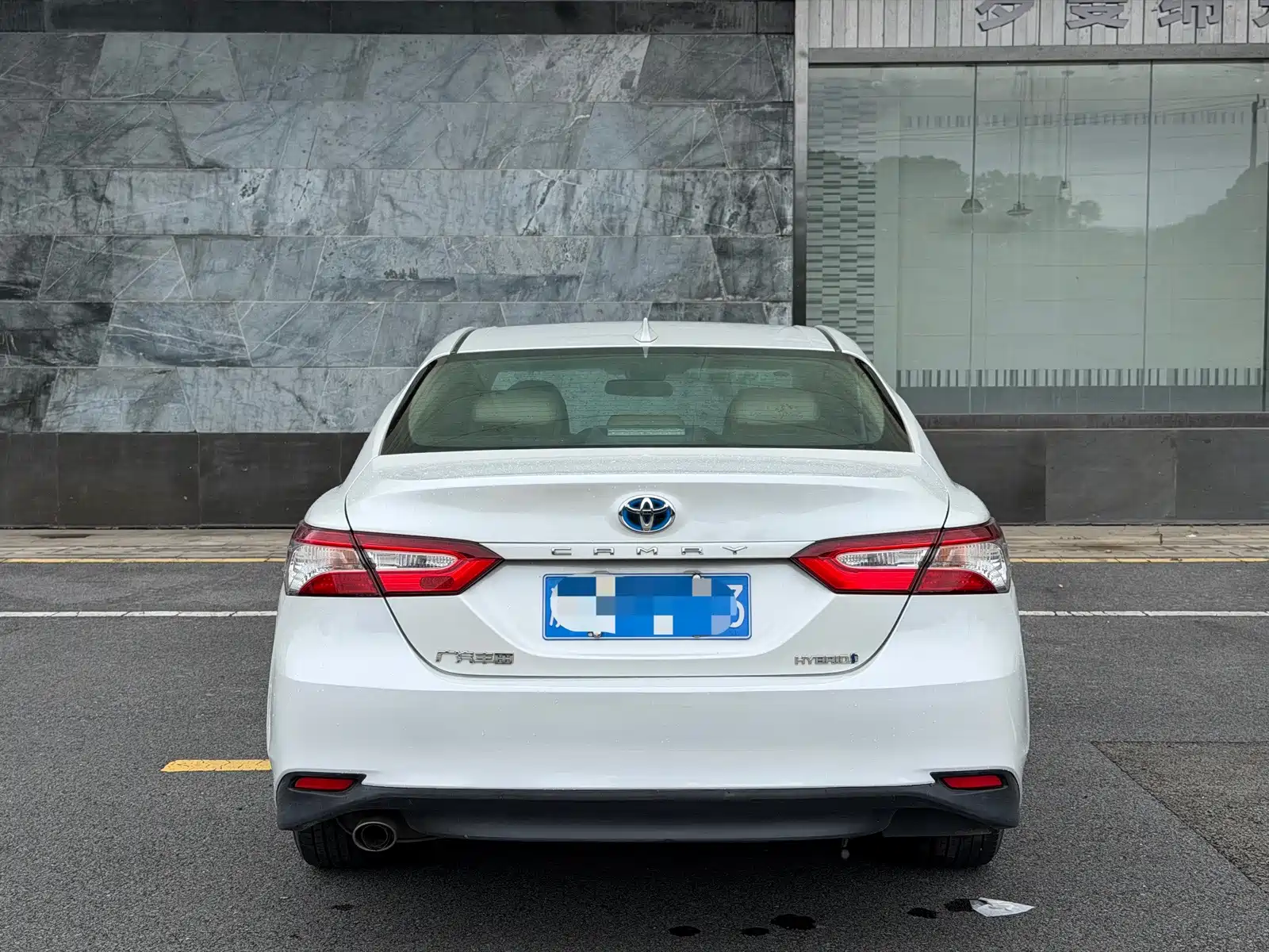 Photo 8 - Toyota Camry